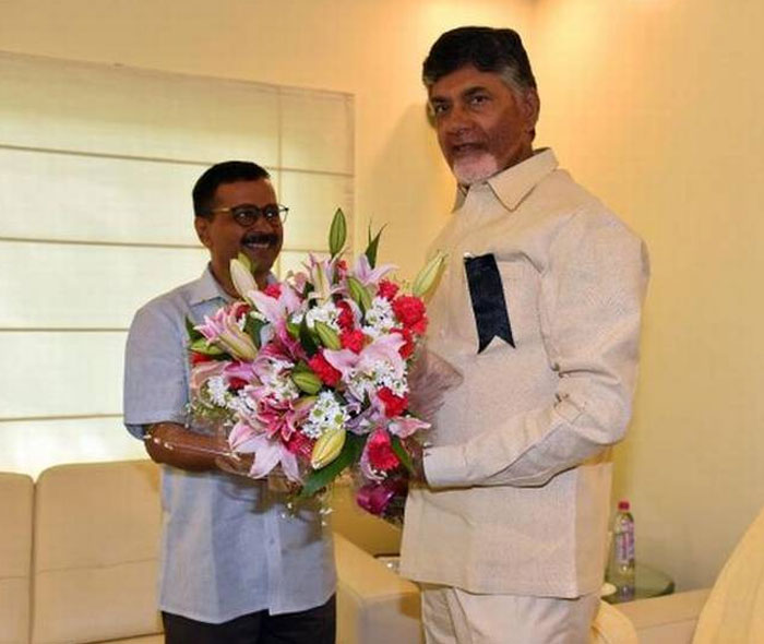 Kejriwal Offered 50 Crores by CBN?