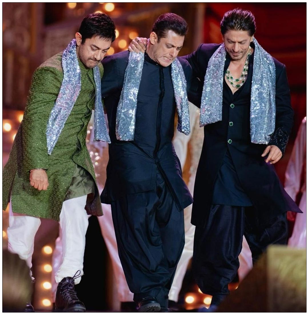 Khans dance to Iconic Naatu Naatu song