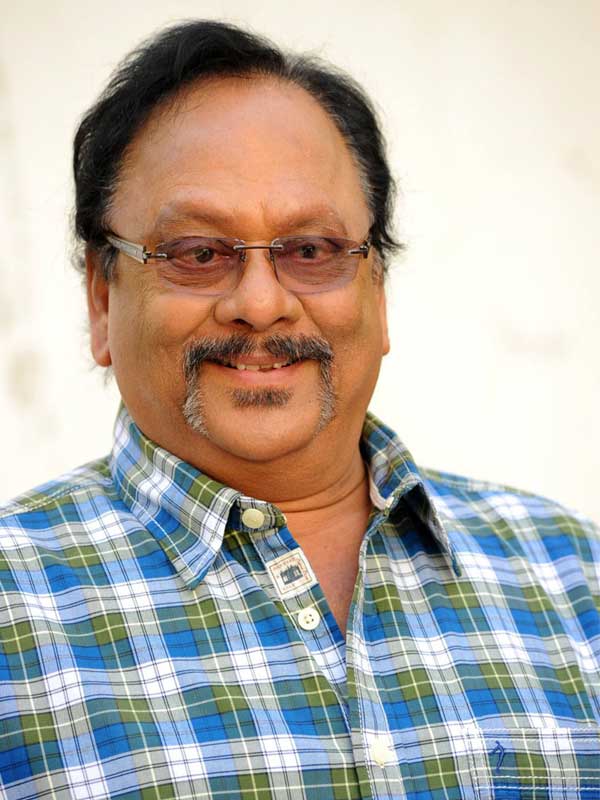 Krishnam Raju to Become 'Nata Virat'