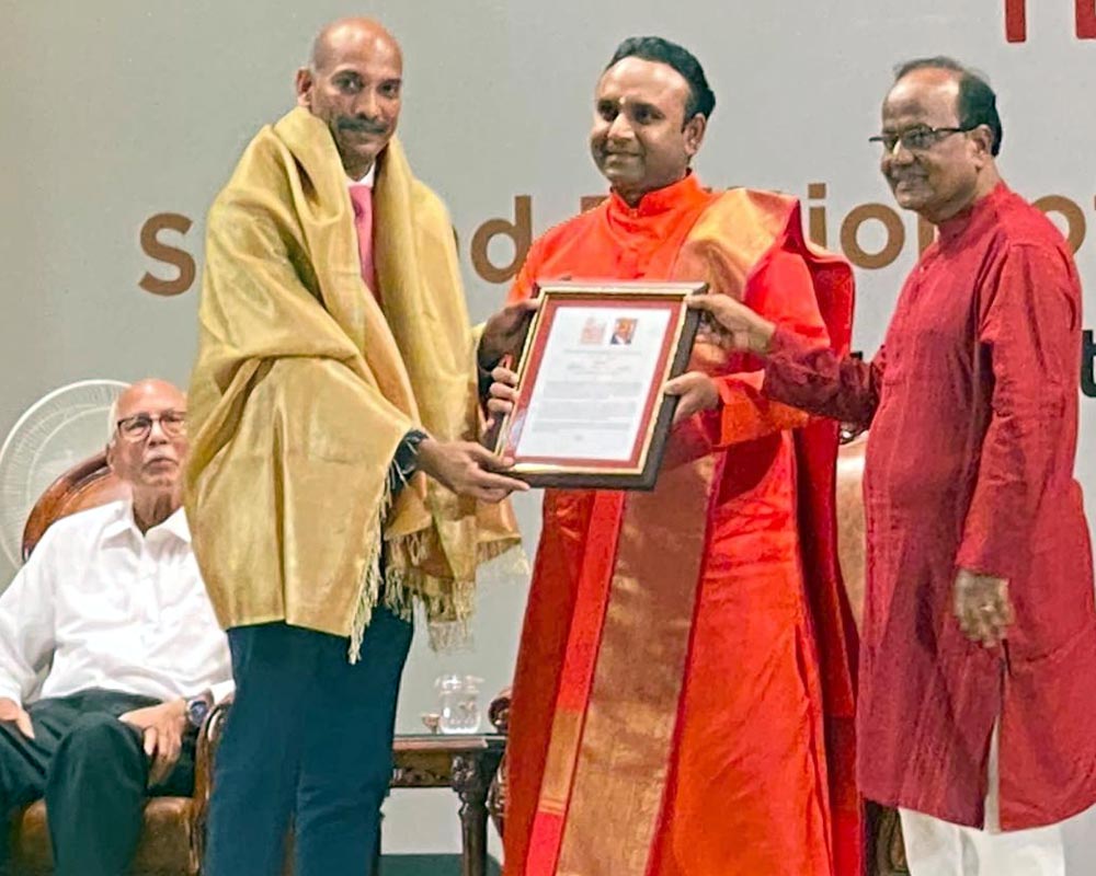 Lifetime Achievement Award To Sri Atluri