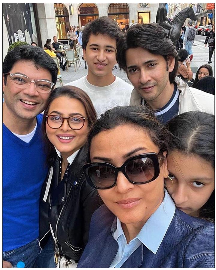 Mahesh Babu And Family Enjoying In London