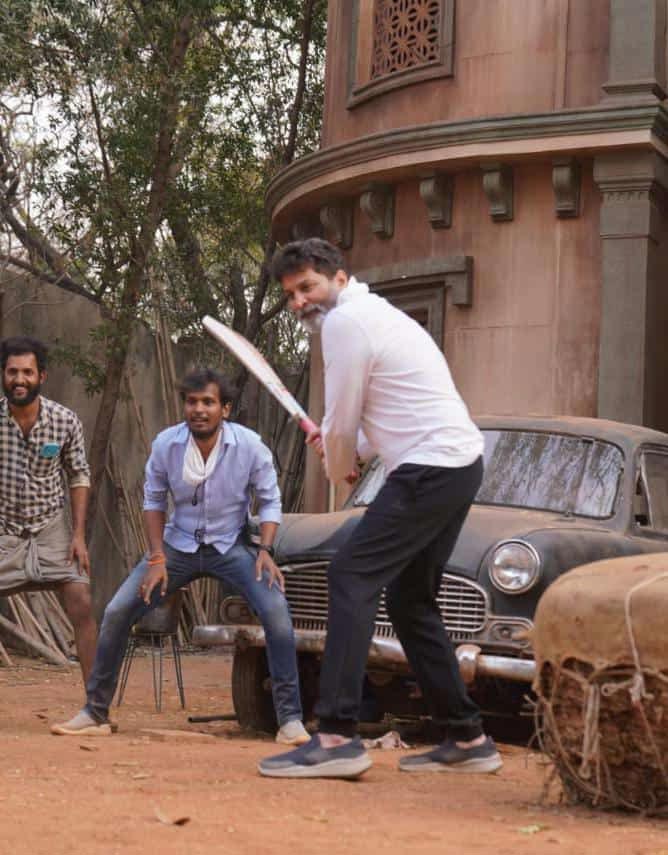 Mahesh Fans unhappy with Trivikram cricket strokes