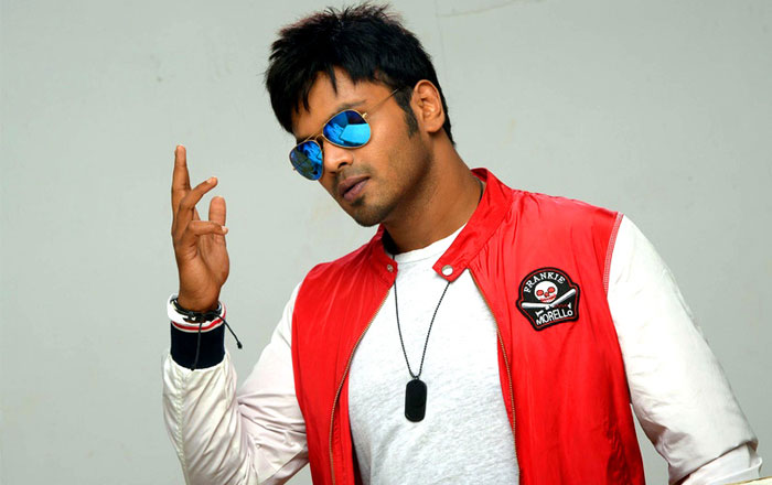 Manchu Manoj to Join Janasena?