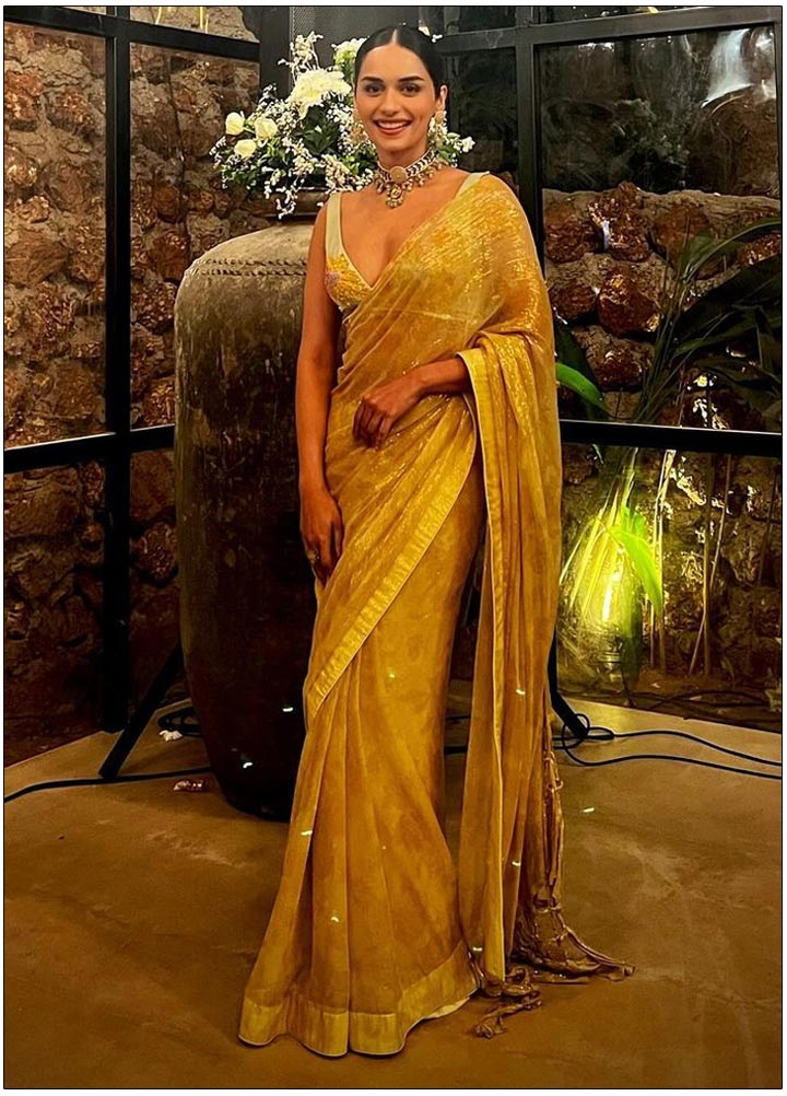 Manushi Chhillar Spells Magic In Peela Saree