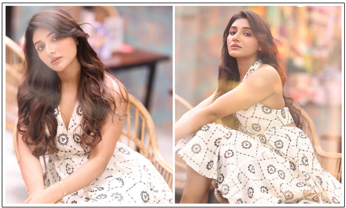 Mirnaa looks effortlessly charming in a simple dress