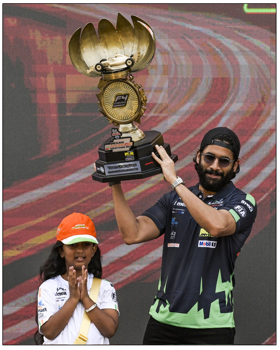  Naga Chaitanya Hyderabad Blackbirds is won the R4 racing title 