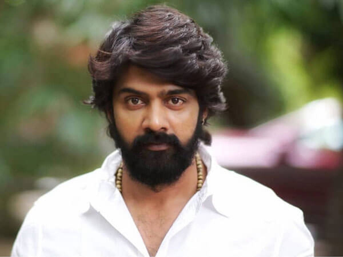 Naveen Chandra's role in Ghani revealed