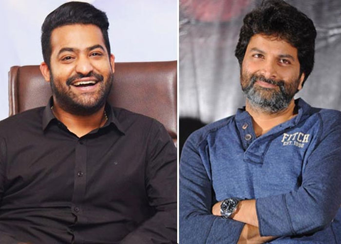 Time Bad! NTR Advising Trivikram!! | Cinejosh.com