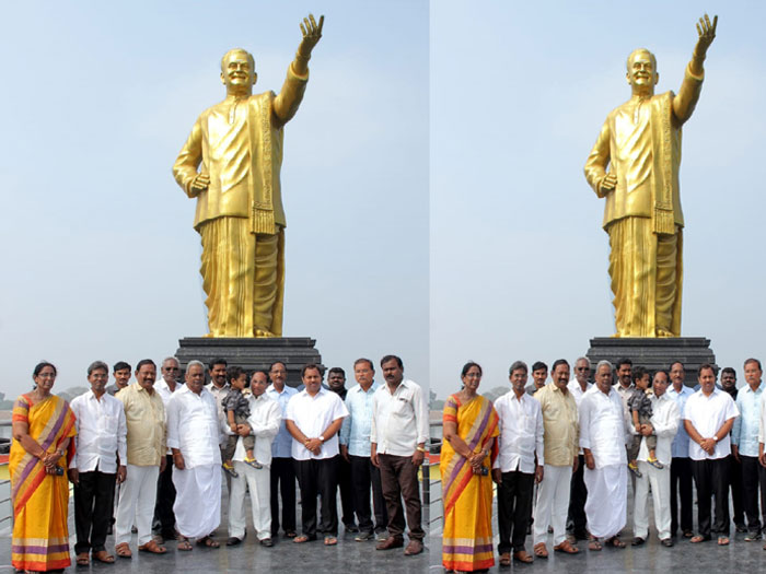 NTR and YSR's Statues Damaging Political Parties?