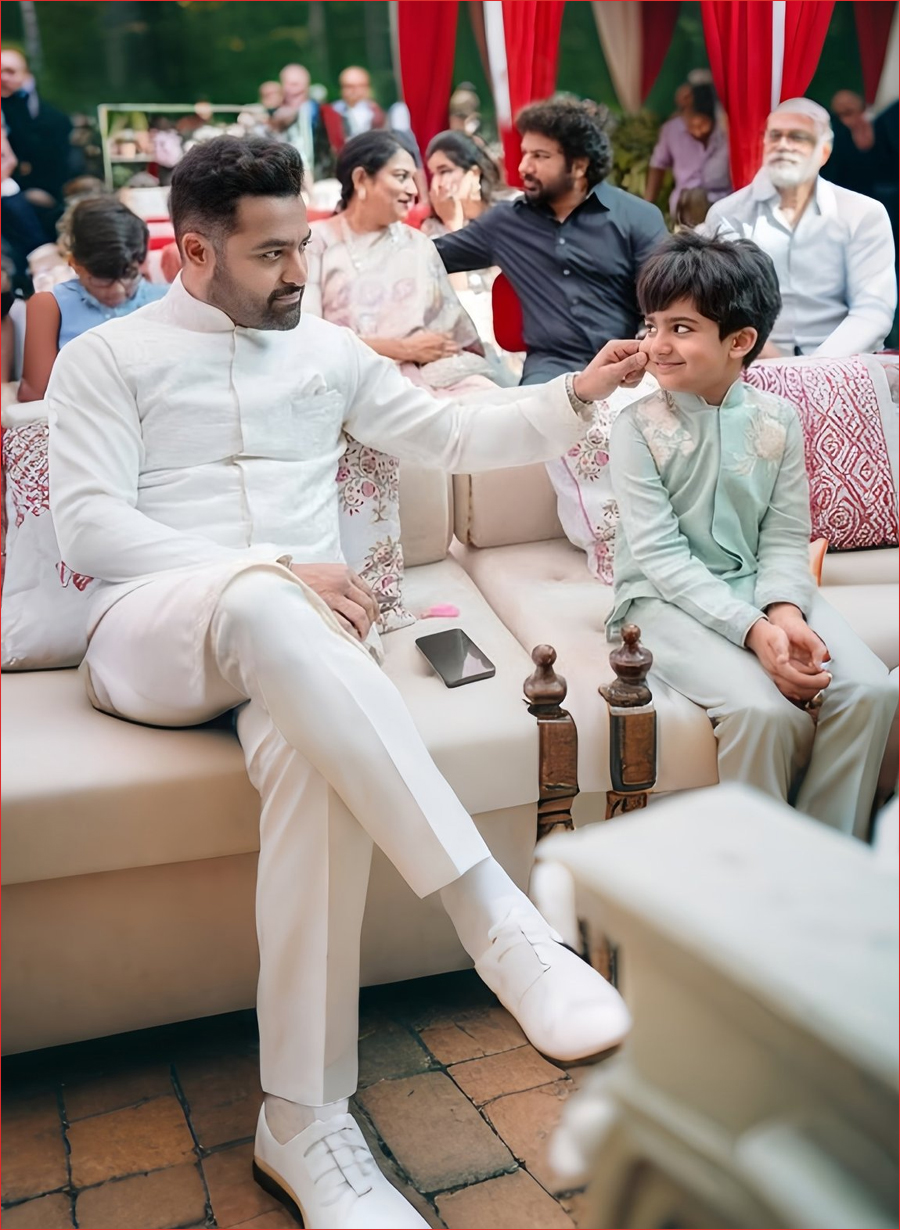 NTR pic with his son goes viral