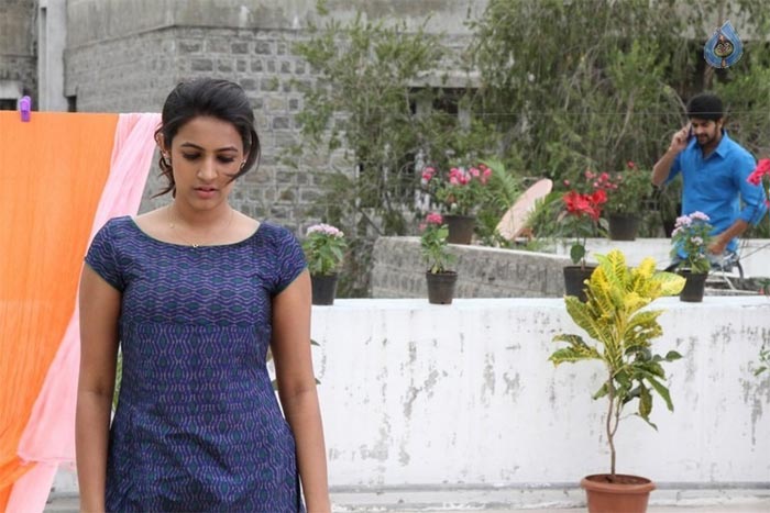 Oka Manasu, Niharika Debut Film