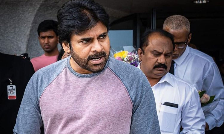 Pawan Kalyan Busy in Movies and Politics