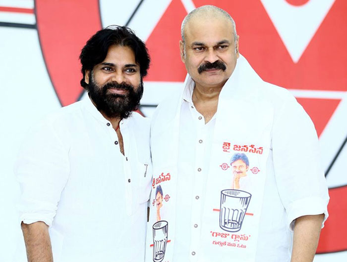 Pawan Kalyan Differentiates Nagababu and Lokesh