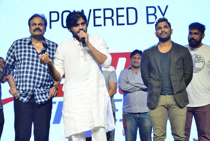 Pawan Kalyan Praises Allu Arjun