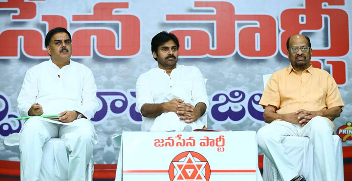 Pawan Kalyan Serious on Balakrishna's Alaga Janam Comments