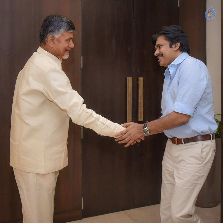 Pawan Kalyan Unnecessary Words on Chiranjeevi