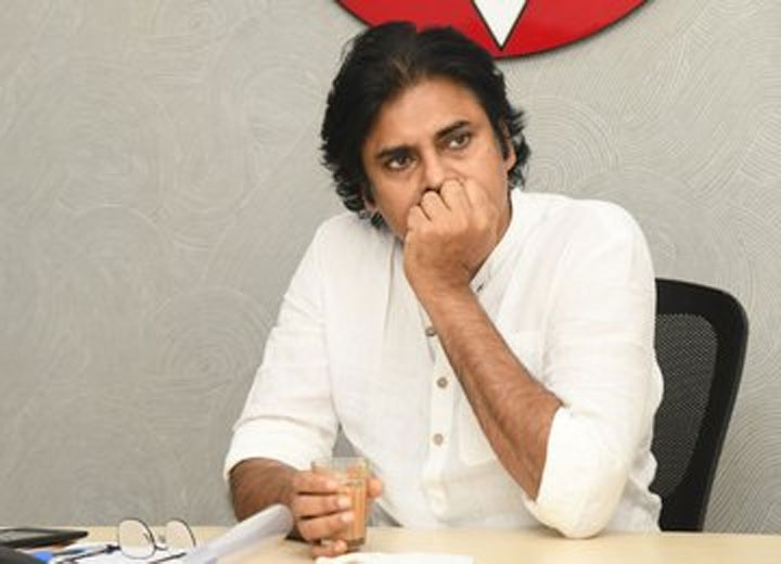 Pawan Reacted Sensibly on Chandrababu's Love