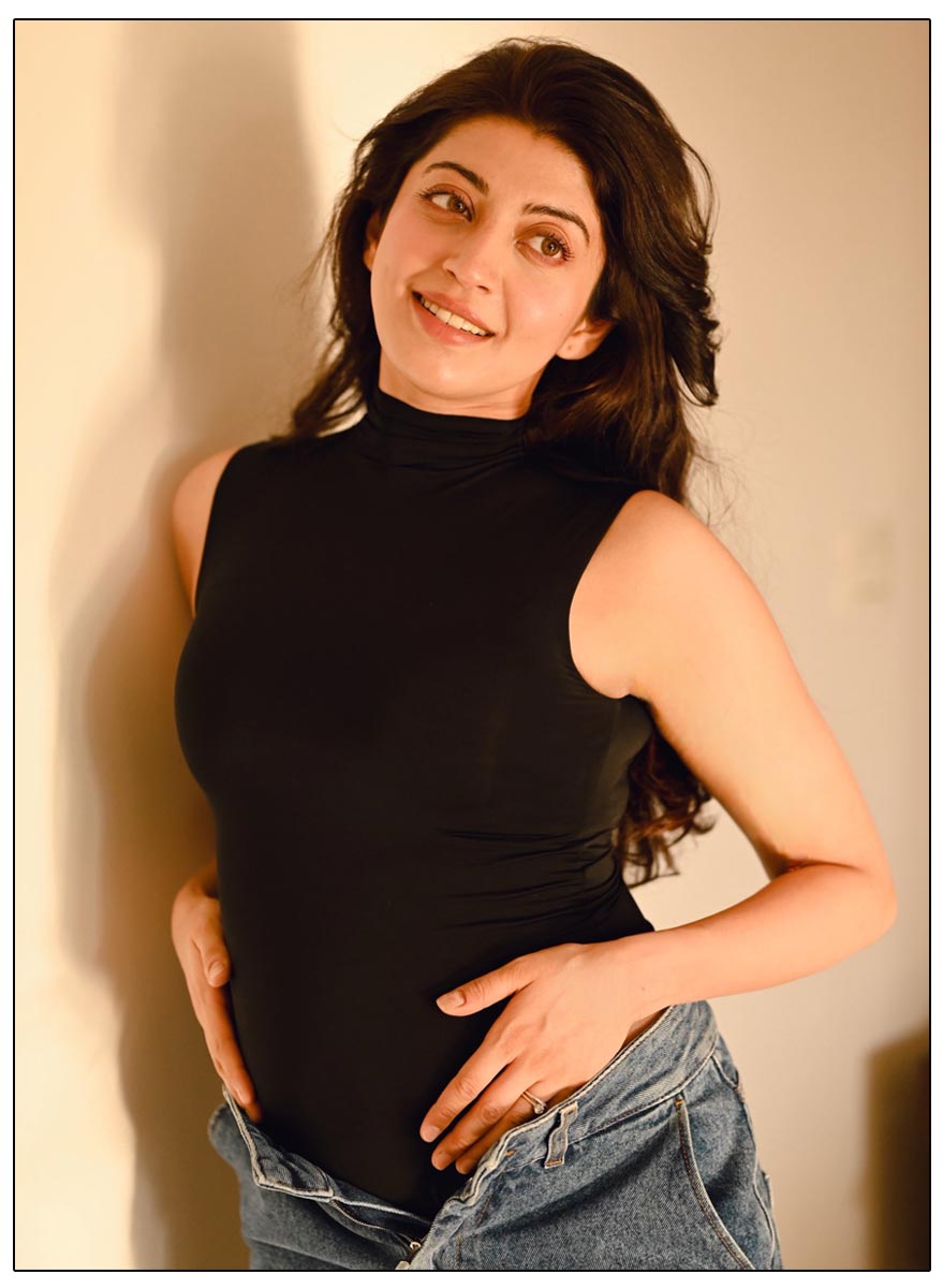 Pranitha announces second pregnancy in style 