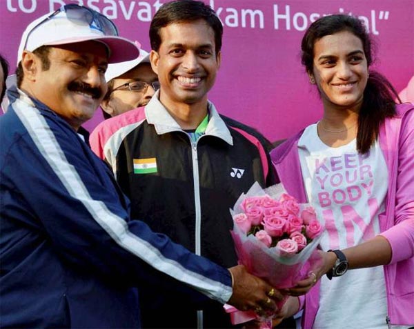 PV Sindhu Donates 25 Lakhs To Basava Tarakam