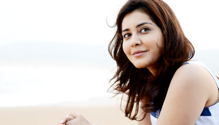 Raashi Khanna, Negative Character