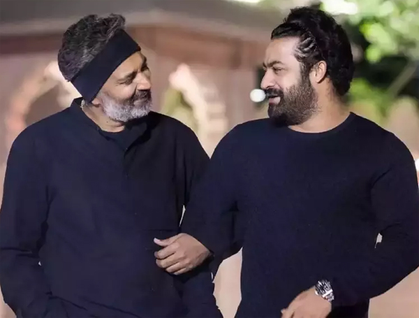 Rajamouli Readying NTR Birthday Teaser Of RRR