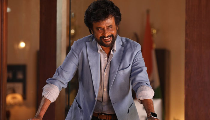 Rajinikanth's Darbar Look Out