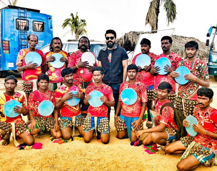 Ram Charan Posts Thappeta Gullu Artists Pic from Rangasthalam