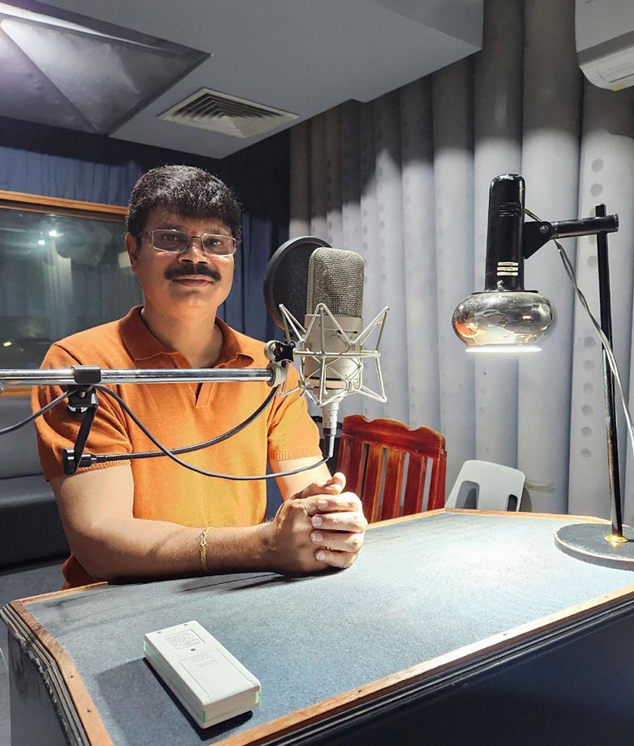 RaPo 20: Boyapati starts dubbing