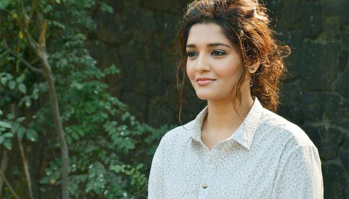 Ritika Singh in Guru