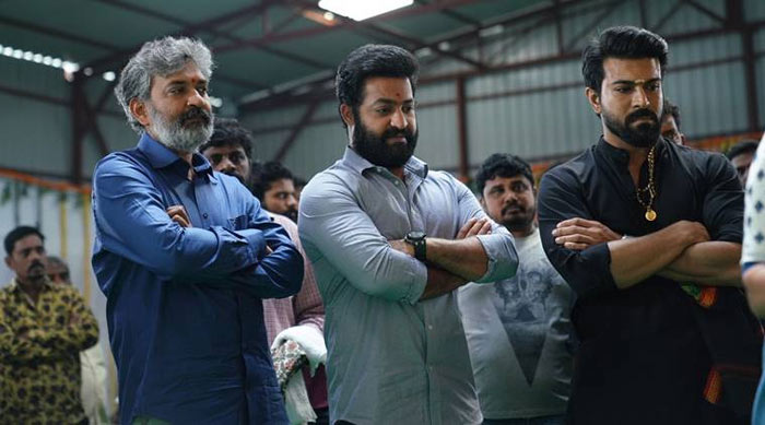 RRR: Rajamouli shooting without bound script