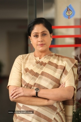 Sarileru Neekevvaru: Vijayashanti Unhappy