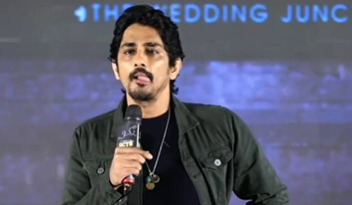 Siddharth cries during Chinna promotions