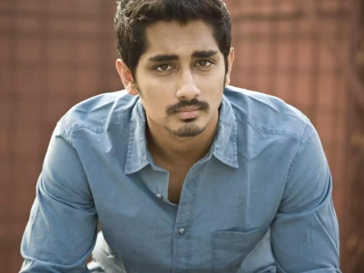 Siddharth flew to London for surgery?