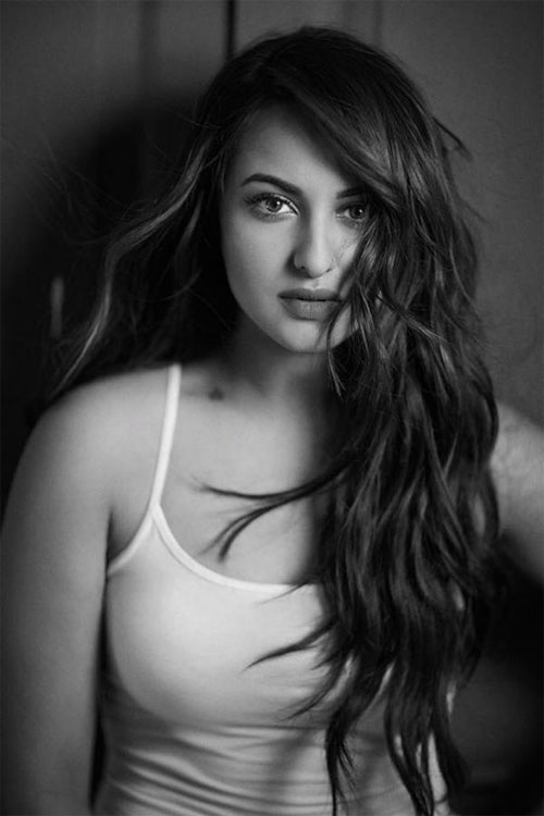 Sonakshi Sinha Denies Marriage Rumors