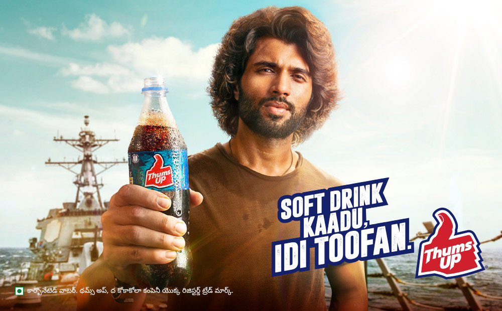 Vijay Devarakonda's thumbs up AD