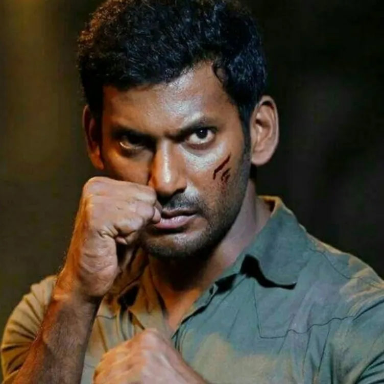 Vishal injured during Laathi shoot