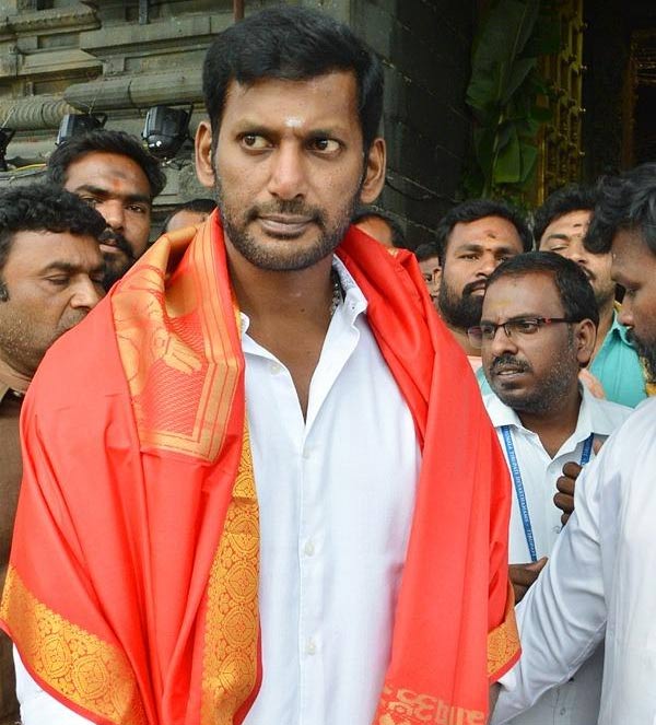 Vishal visits Tirumala for Mark Antony