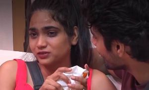 Bigg Boss 10: Shalini cries, fearing she will be eliminated