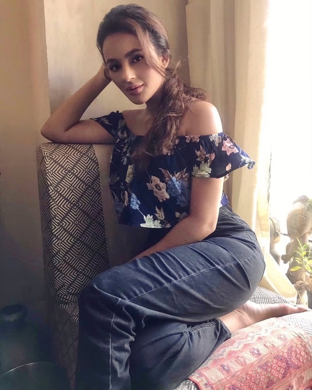 Seerat Kapoor Stills - 1 / 4 photos