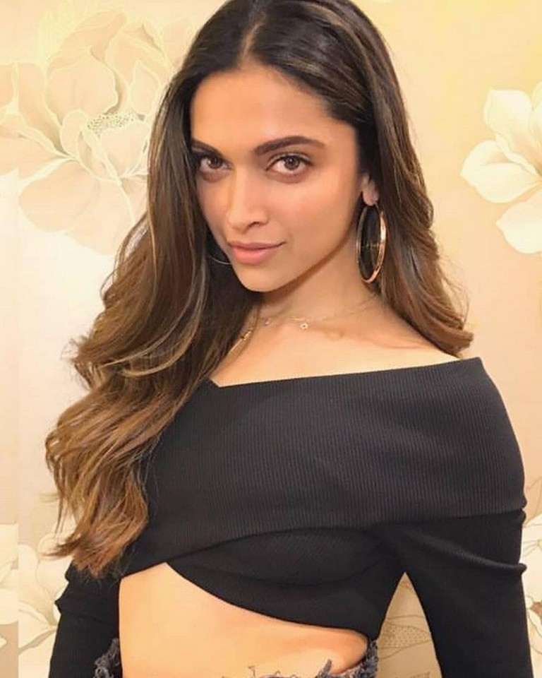 Deepika Padukone Photos - 2 / 3 photos