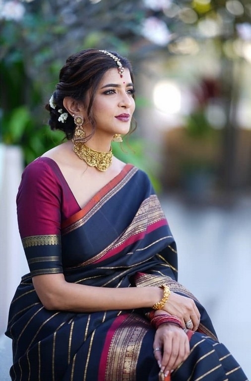 Lakshmi Manchu Photos - 4 / 5 photos