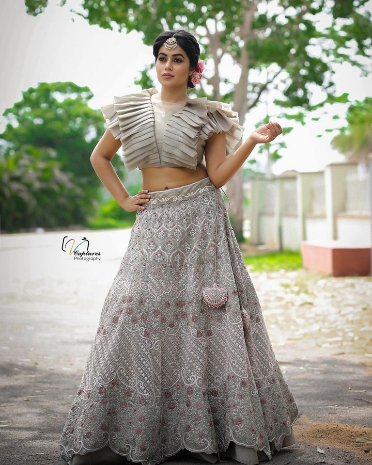 Poorna New Pics - 2 / 13 photos