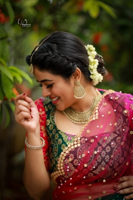 Poorna Photos - 1 of 10