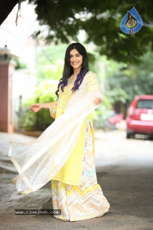 Adah Sharma Photos - 5 / 21 photos