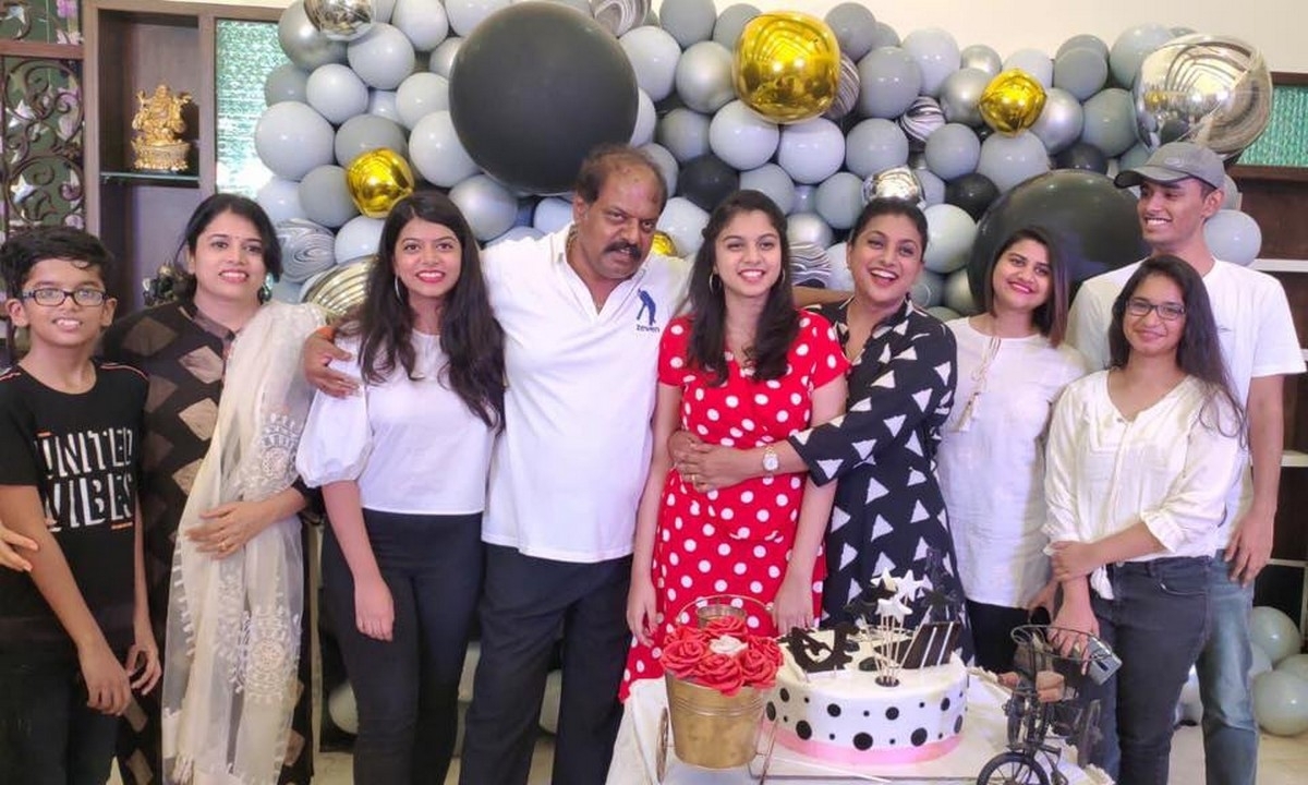 Roja Daughter Birthday Celebrations - 7 / 13 photos