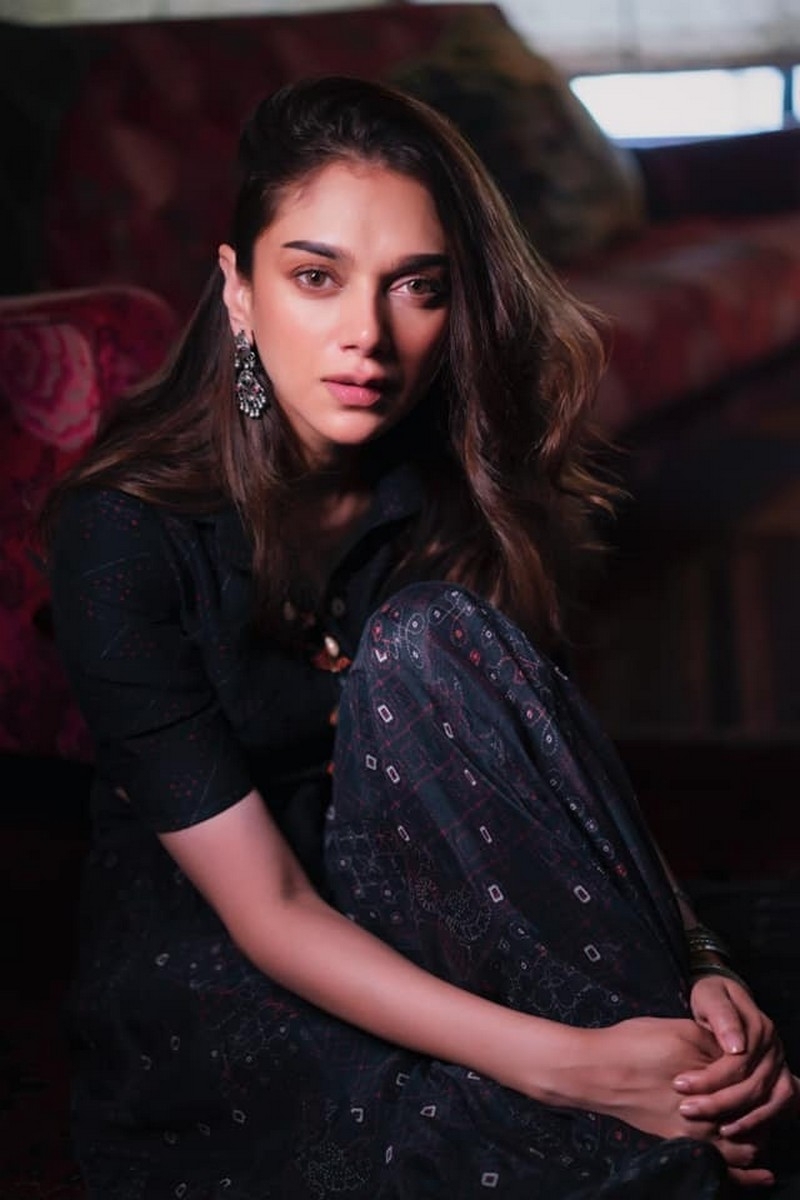 Aditi Rao Hydari Photos - 7 / 7 photos