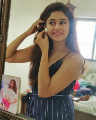 Poonam Bajwa Photos - 3 of 7