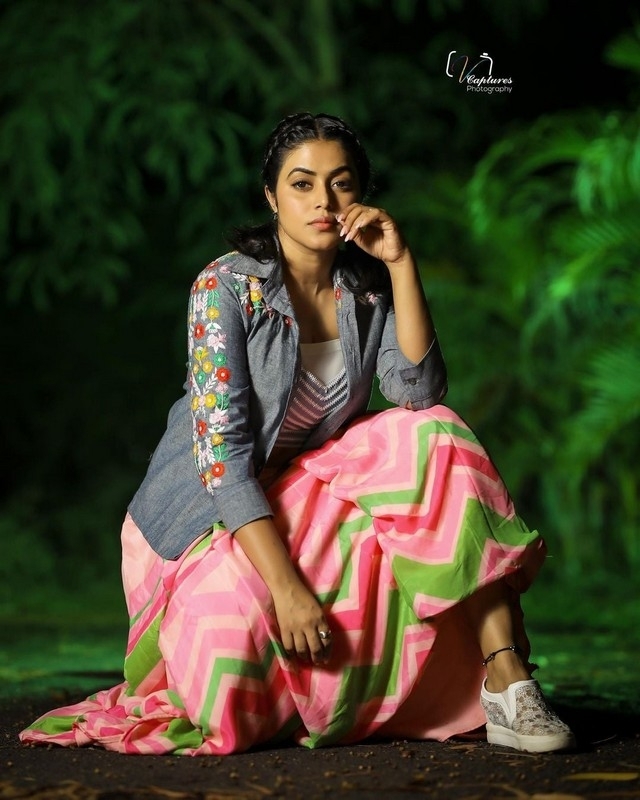 Poorna New Photos - 5 / 5 photos