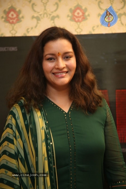 Renu Desai Photos - 12 / 16 photos