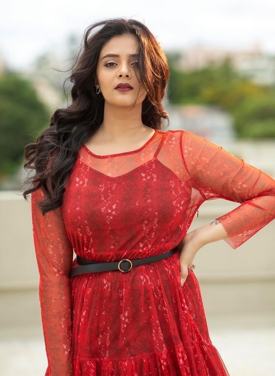 SreeMukhi﻿ Photos - 10 / 10 photos